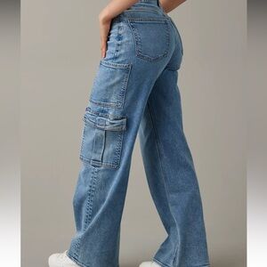 AE Curvy Super High-Waisted Baggy Wide-Leg Cargo Jean